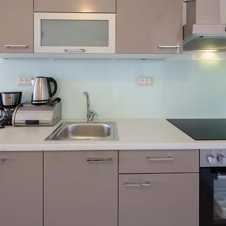 Riva Mare With Sea View In The Center *