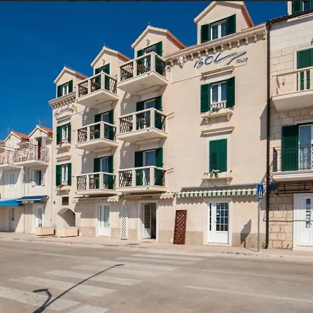Riva Mare With Sea View In The Center شقة